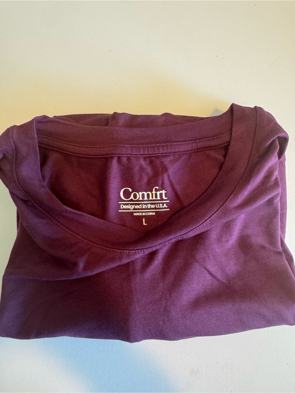 Comfrt Classic Crewneck T-Shirt in Plum NWOB Size Large